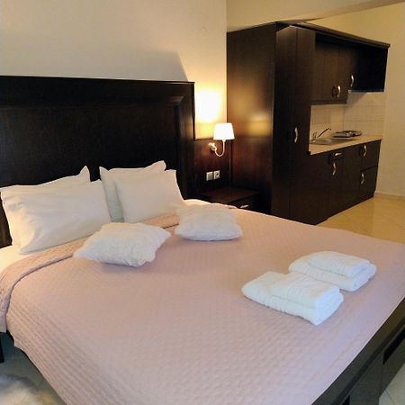 Neraides Hotel Loutraki  Luaran gambar