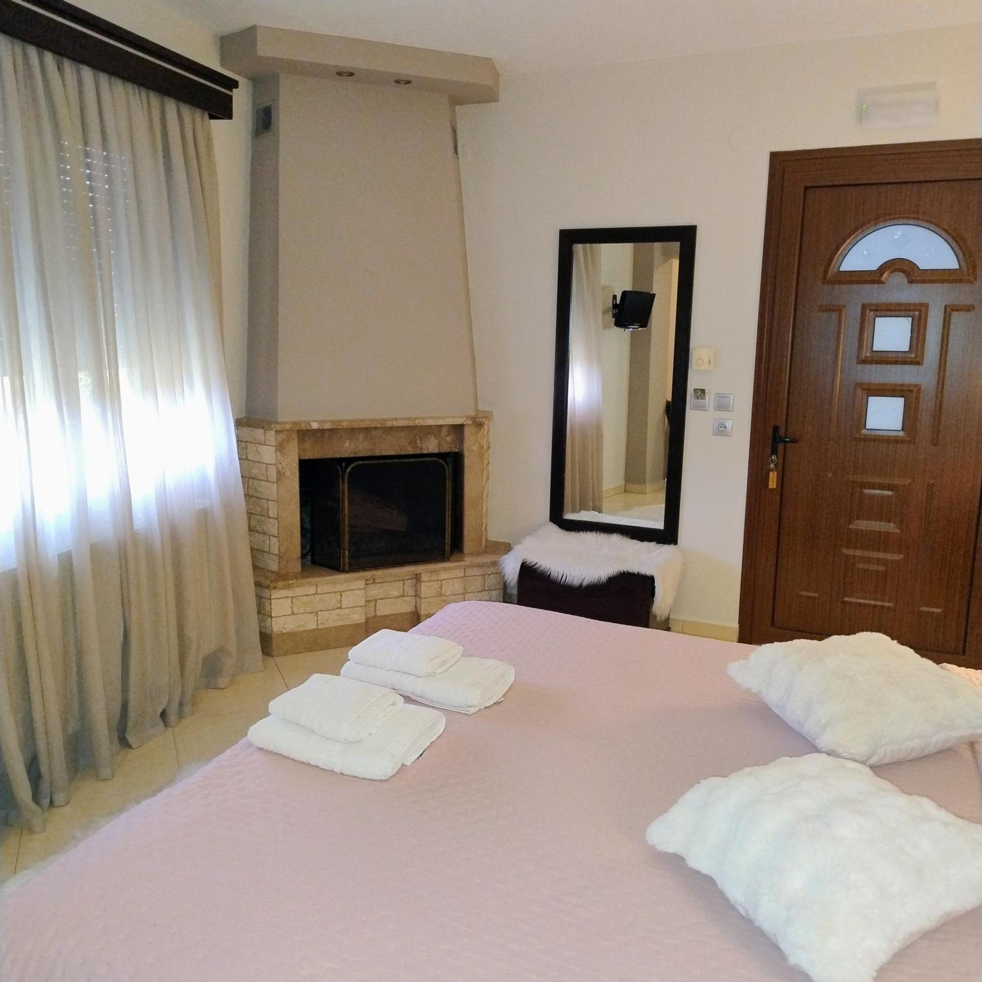 Neraides Hotel Loutraki  Luaran gambar