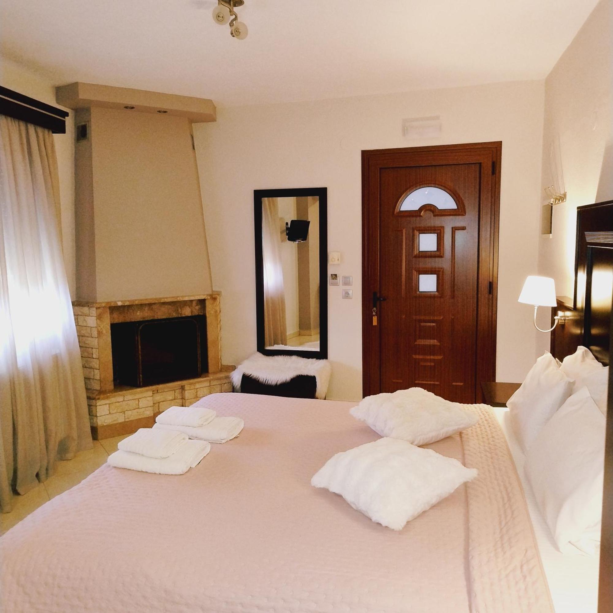 Neraides Hotel Loutraki  Bilik gambar