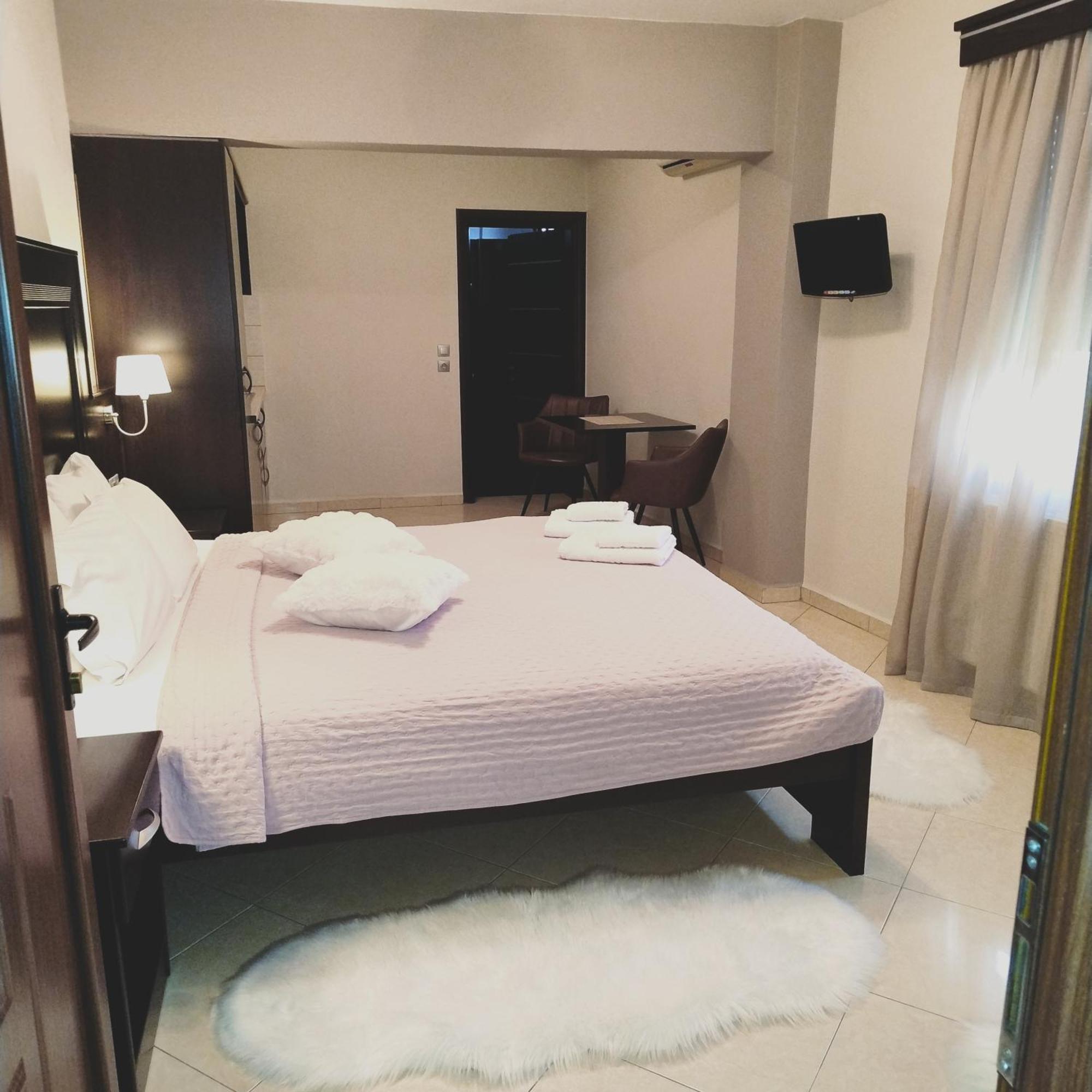 Neraides Hotel Loutraki  Luaran gambar